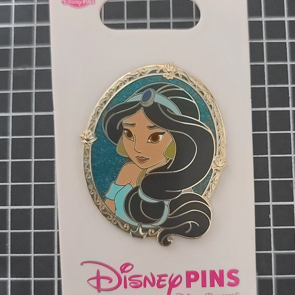 Disney Parks Princess Jasmine Portrait Glitter Pin - NEW